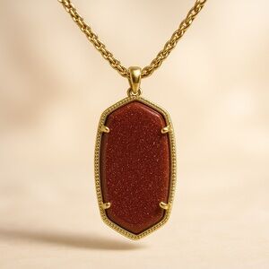 🦋NWT! - Kendra Scott Gold Necklace with Brown Pendant Shimmering accents